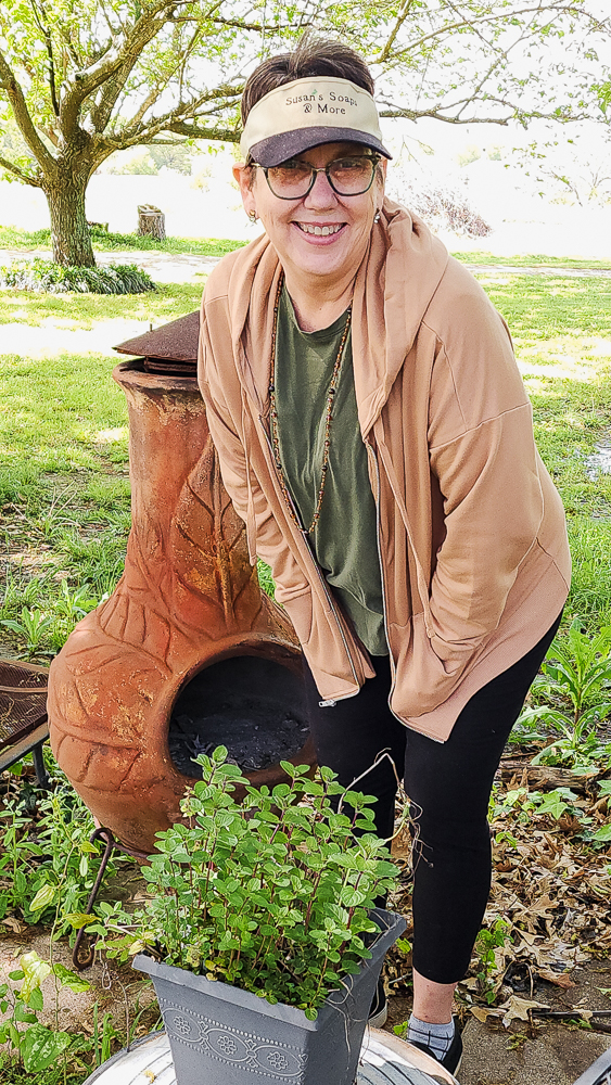 susan-jacket-chimenea Susan in jacket hoodie